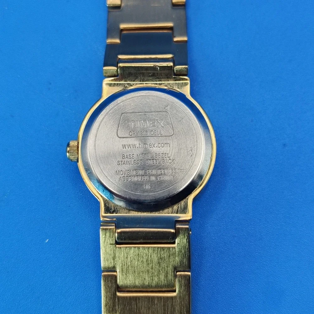 Vintage‎ 1992 Timex 30mm Integrated Bracelet Women's Quartz Watch Size 6.25